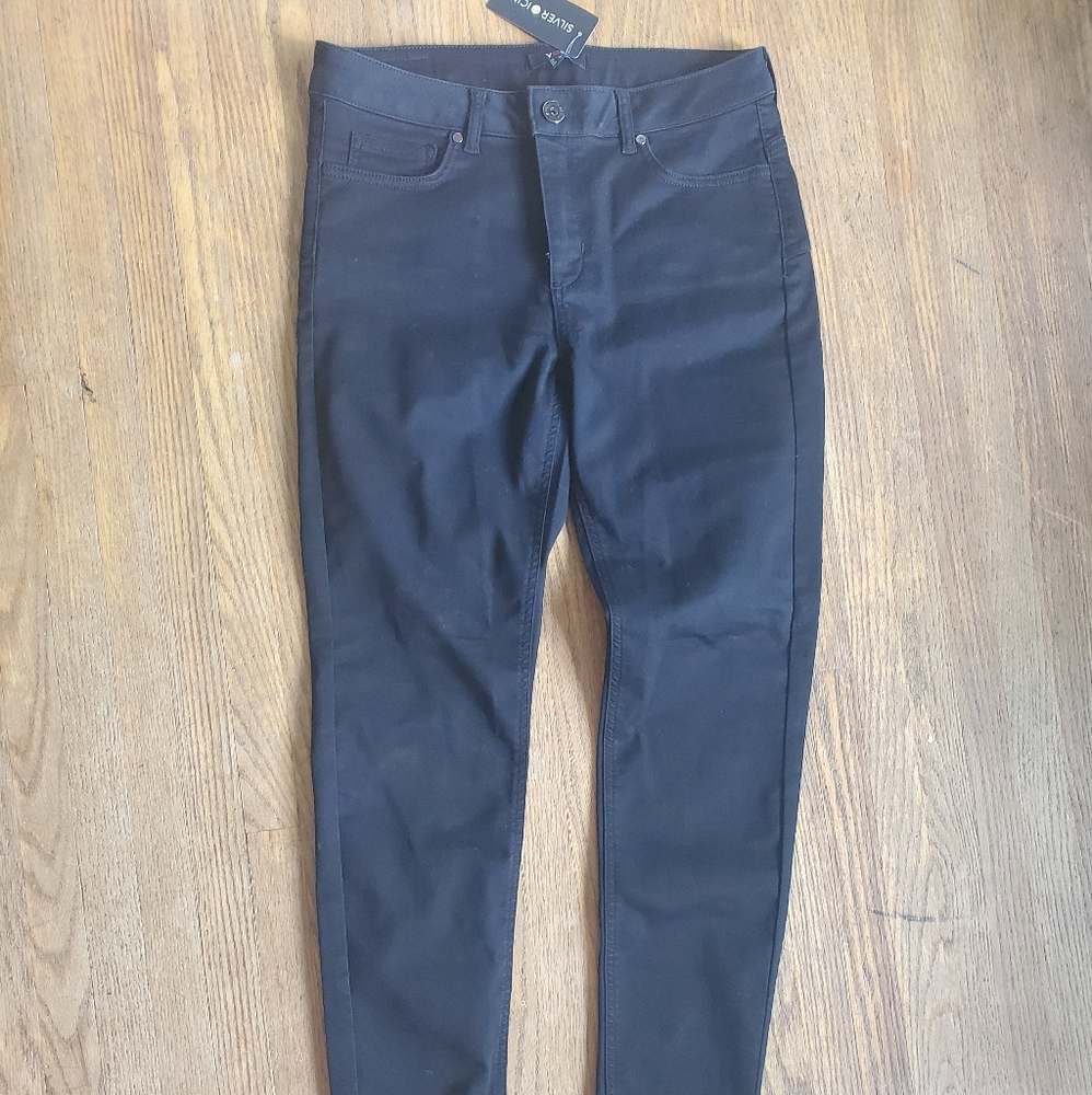 New with tags black skinny jeans by Yest